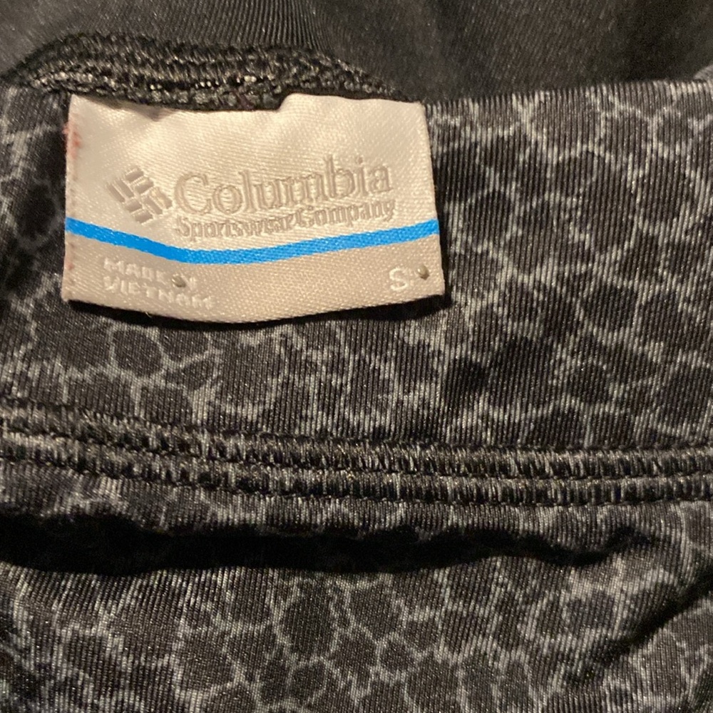 Columbia Women’s Siren Splash Skort/Golf Tennis Skirt. Size S - Picture 3 of 4